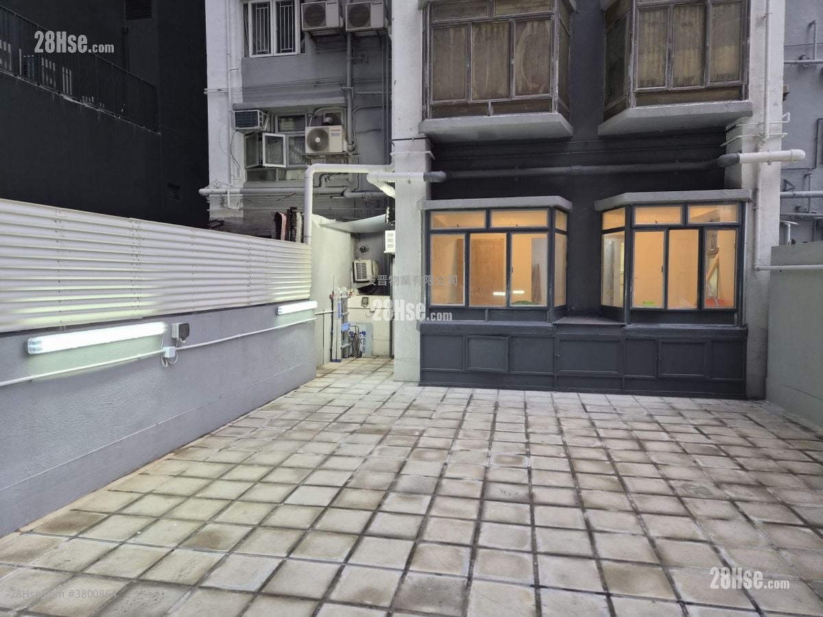 怡辉大厦 租盘 2 房 , 1 浴室 237 平方尺