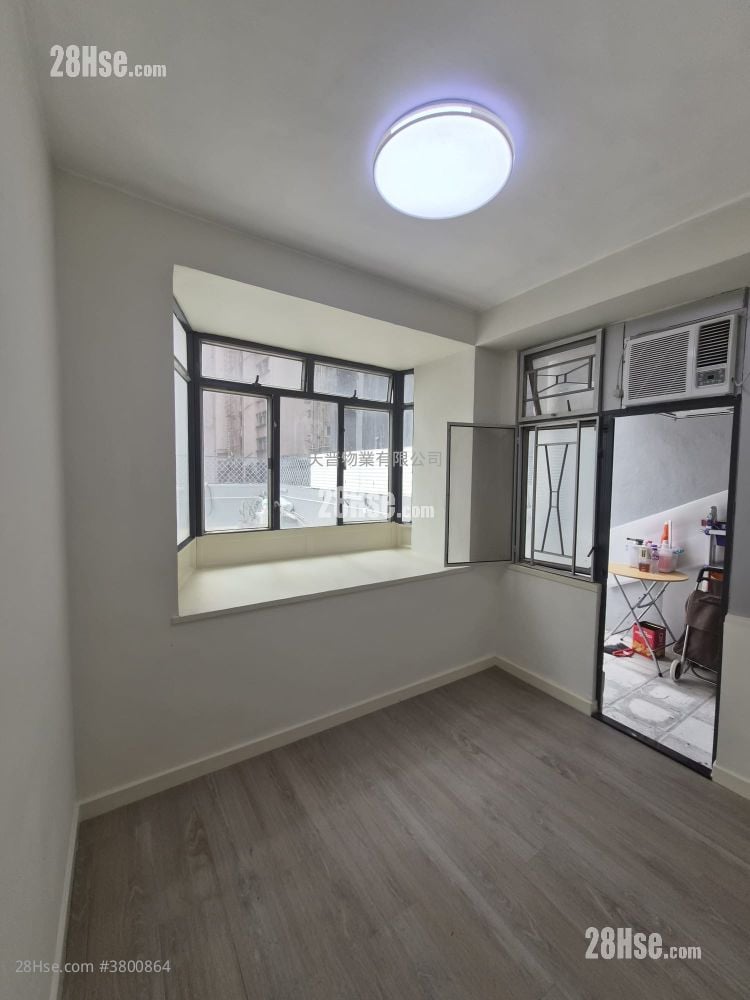 怡辉大厦 租盘 2 房 , 1 浴室 237 平方尺