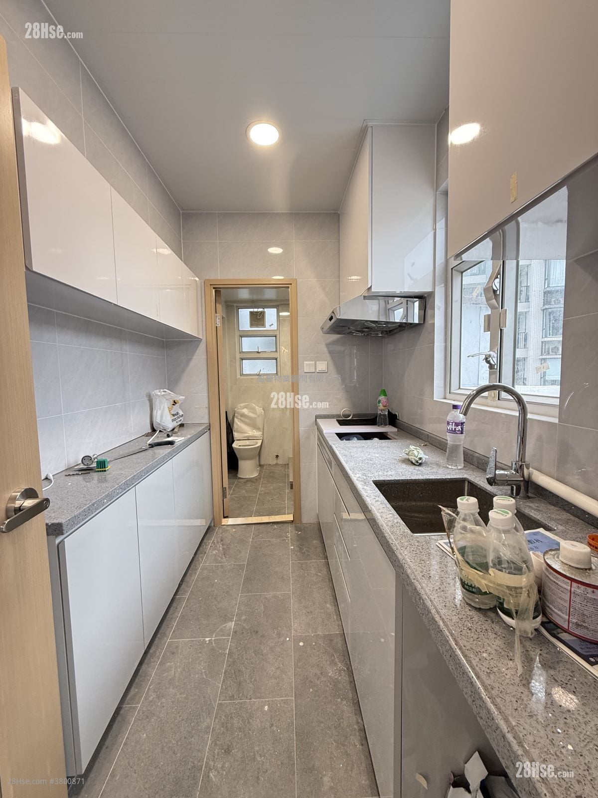 Wah To Building Sell 3 Bedrooms , 1 Bathroom 492 ft²