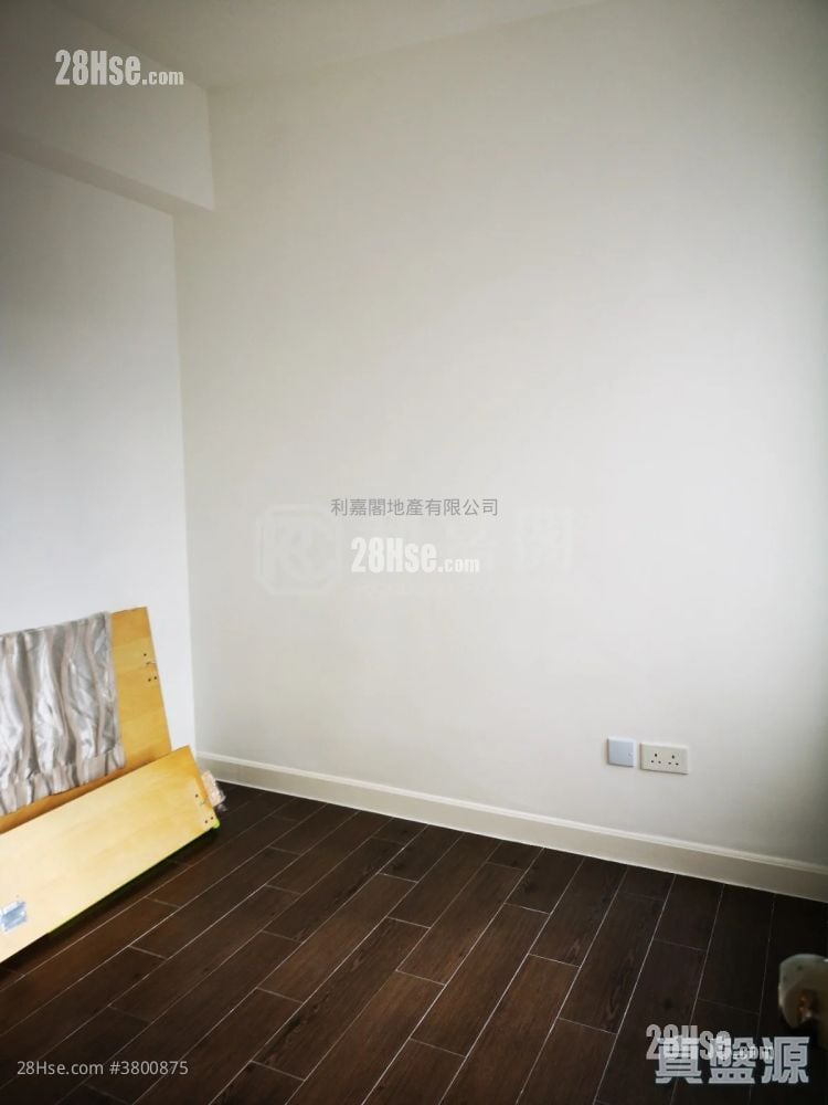 Uptown Plaza Sell 2 Bedrooms 465 ft²