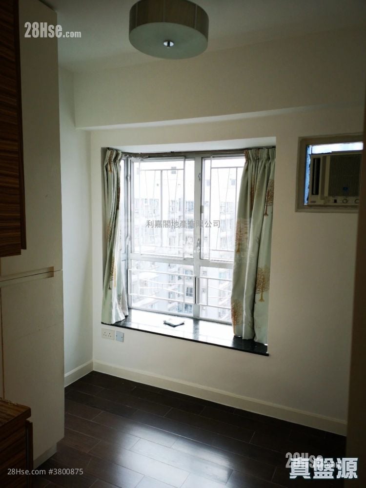 Uptown Plaza Sell 2 Bedrooms 465 ft²