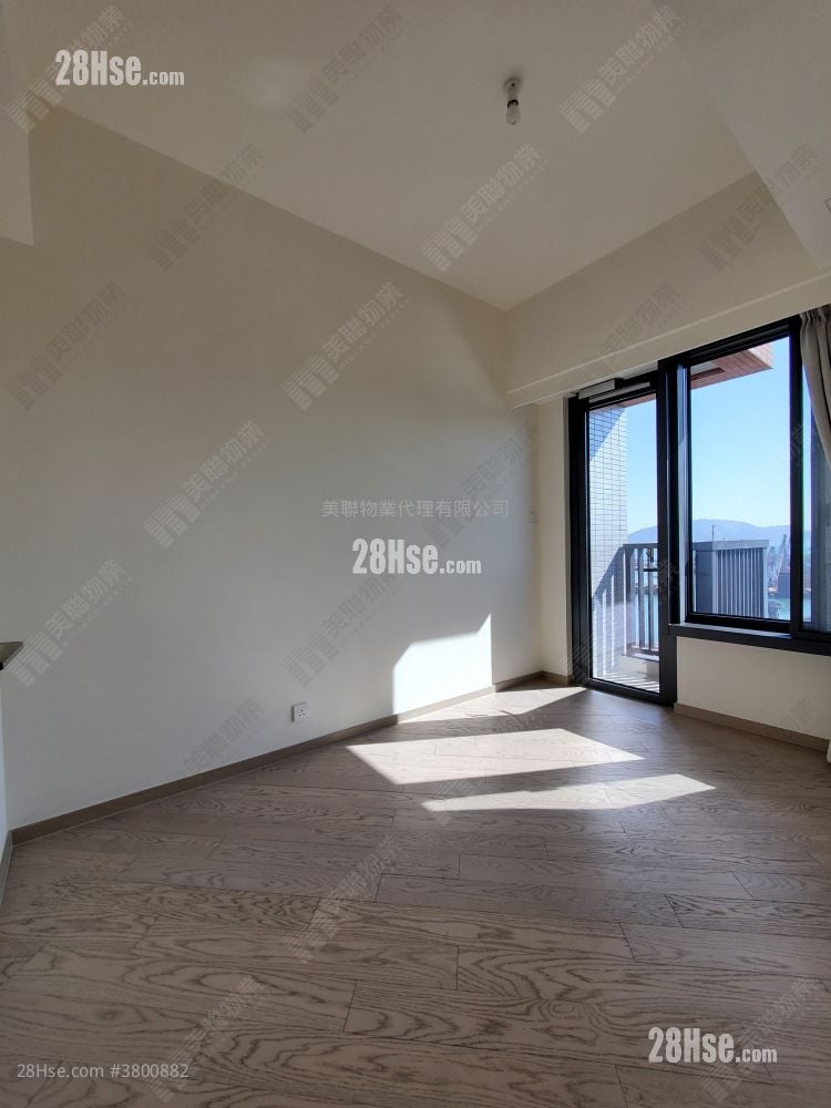 Regency Bay Rental 2 Bedrooms , 1 Bathroom 433 ft²