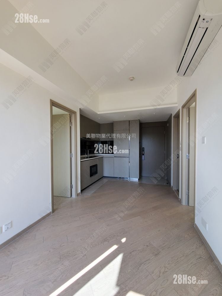 Regency Bay Rental 2 Bedrooms , 1 Bathroom 433 ft²