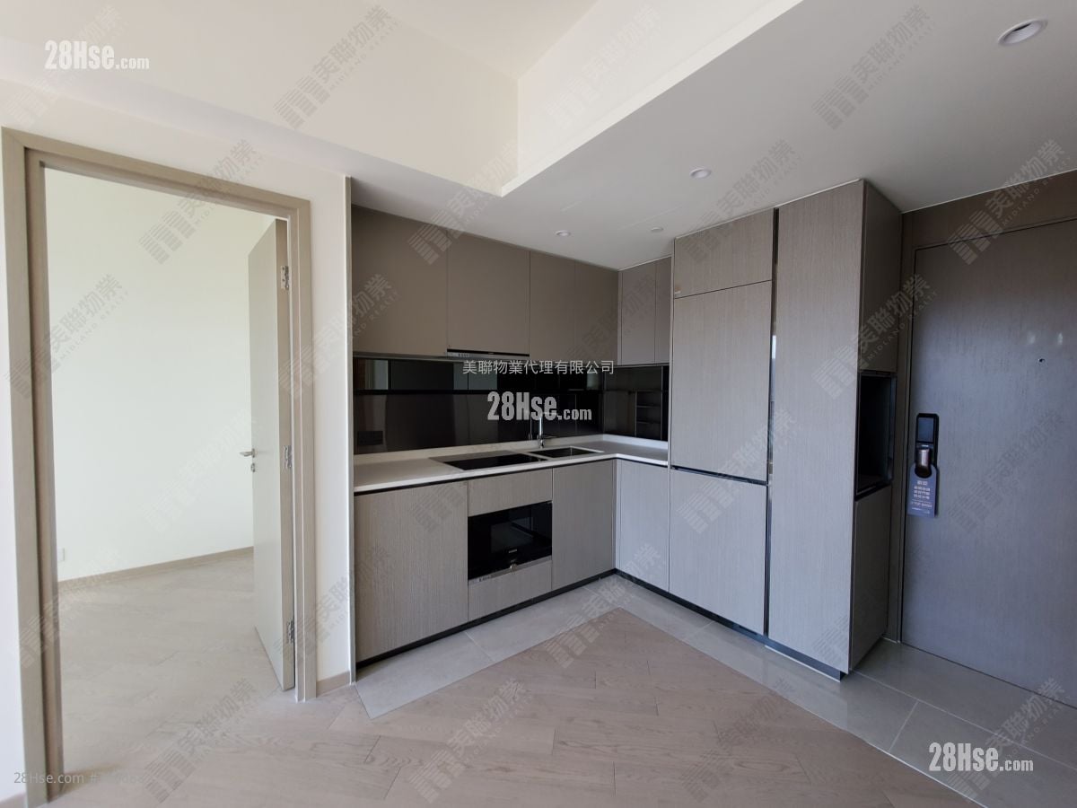 Regency Bay Rental 2 Bedrooms , 1 Bathroom 433 ft²