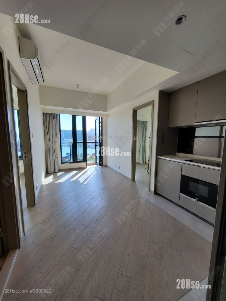 Regency Bay Rental 2 Bedrooms , 1 Bathroom 433 ft²