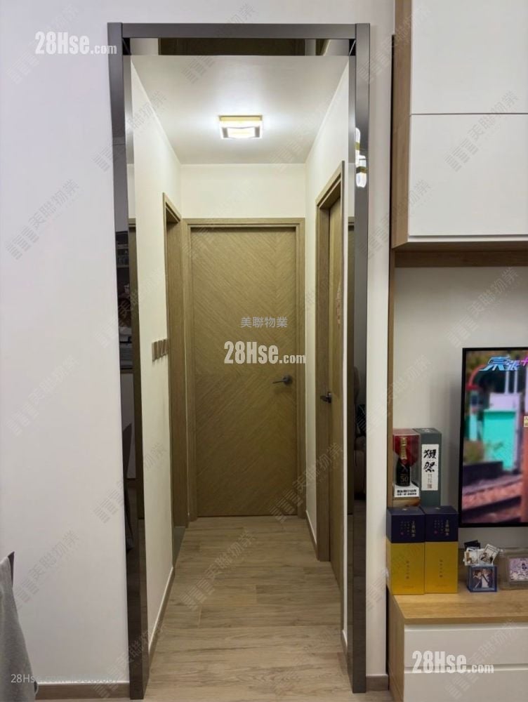 名逸居 售盘 2 房 527 平方尺