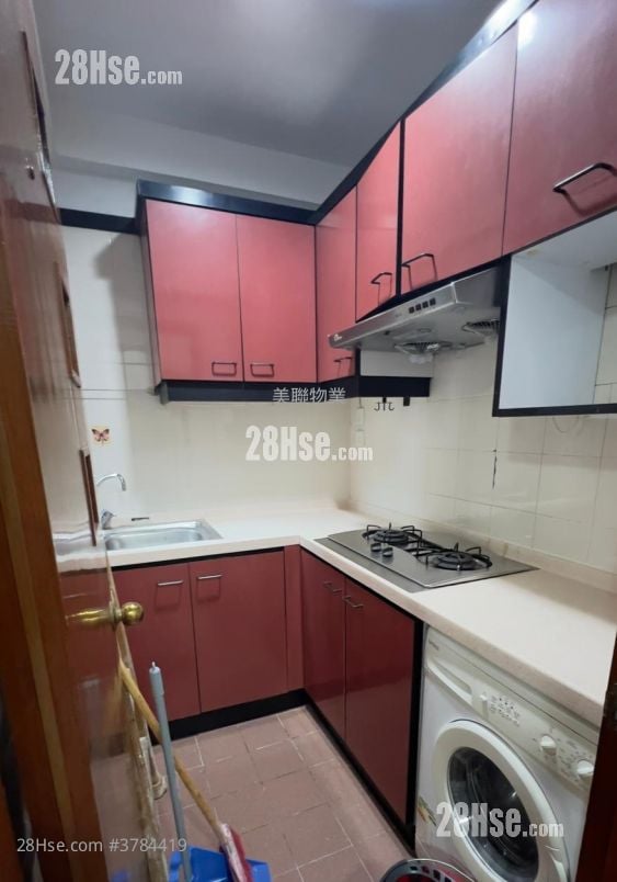 Flora Plaza Rental 2 Bedrooms , 1 Bathroom 370 ft²