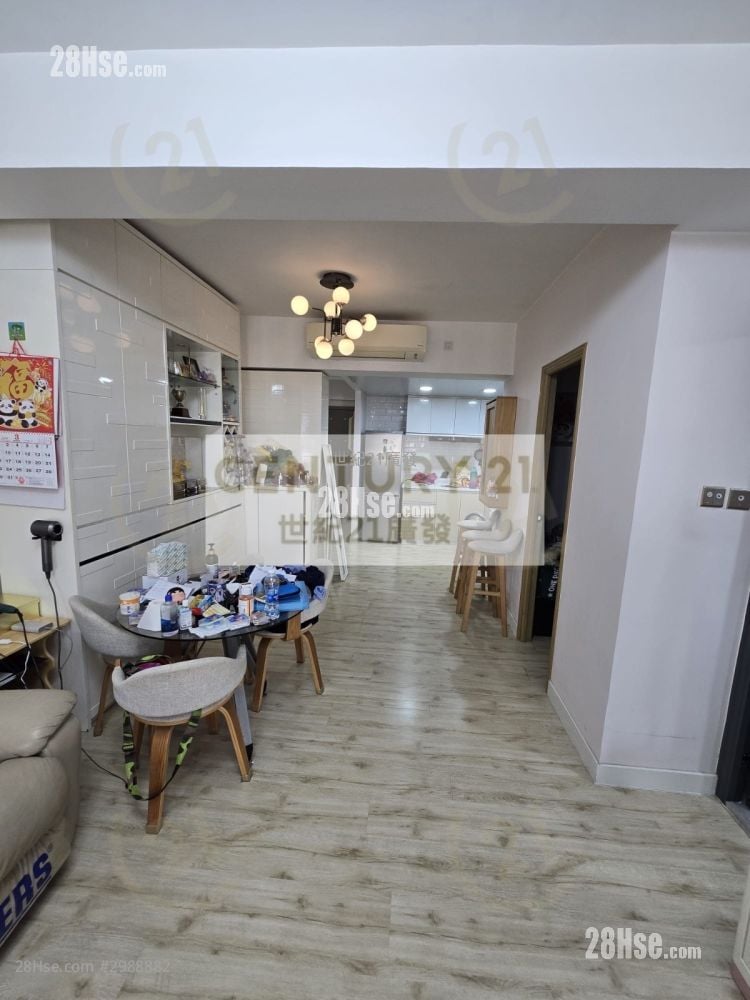 单幢楼房 售盘 3 房 , 2 浴室 640 平方尺