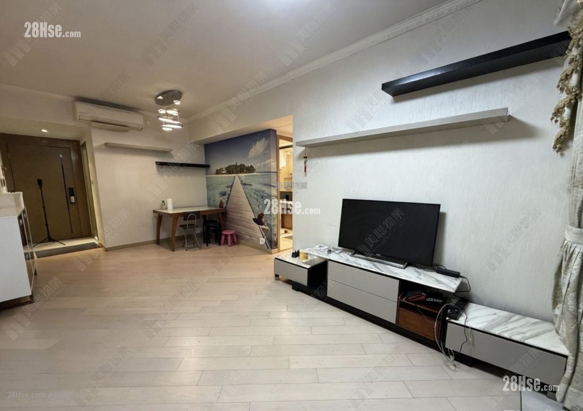 峻峦 租盘 3 房 , 2 浴室 848 平方尺