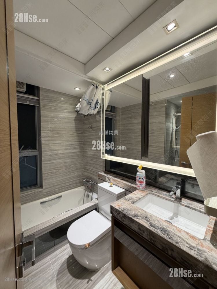 峻峦 租盘 3 房 , 2 浴室 848 平方尺