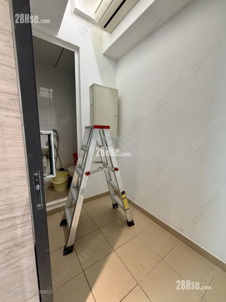 峻峦 租盘 3 房 , 2 浴室 848 平方尺