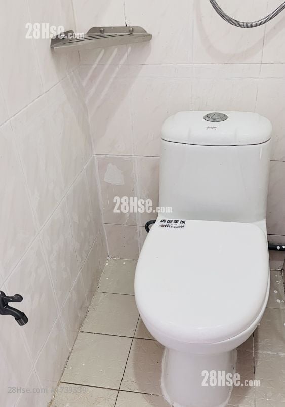 长沙湾道170号（利诚楼） 租盘 120 平方尺