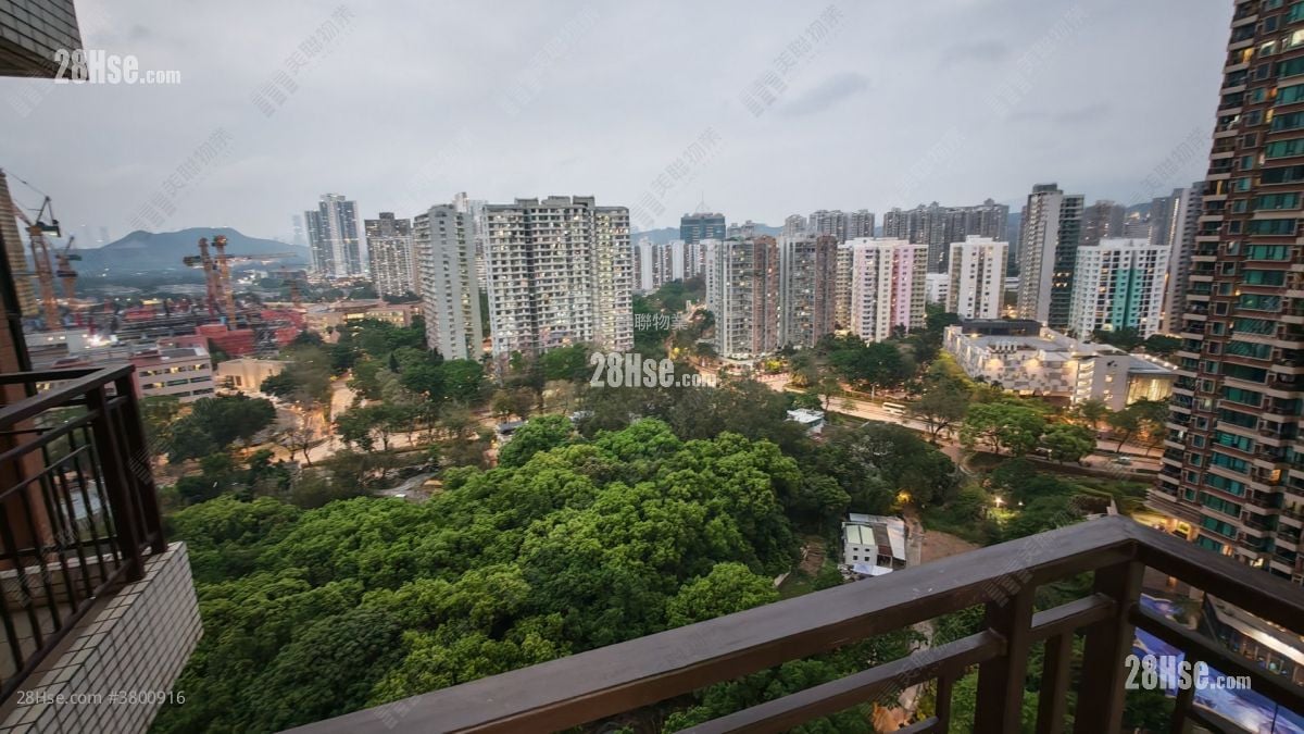 Royal Green Rental 2 Bedrooms , 1 Bathroom 415 ft²