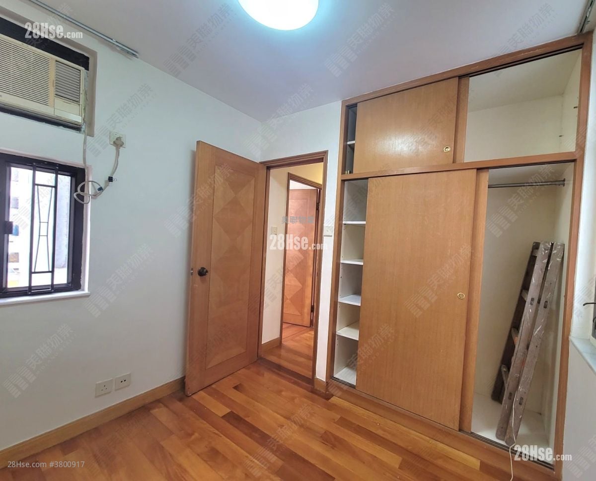 Luk Yeung Sun Chuen Sell 2 Bedrooms 451 ft²