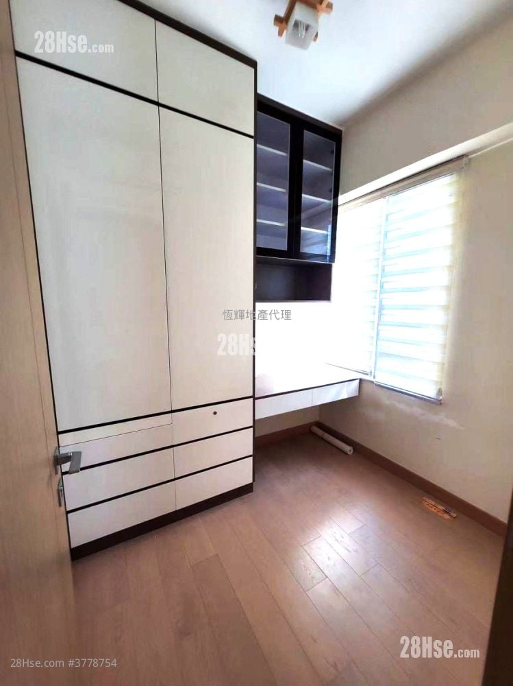 The Spectra Rental 3 Bedrooms , 1 Bathroom 610 ft²