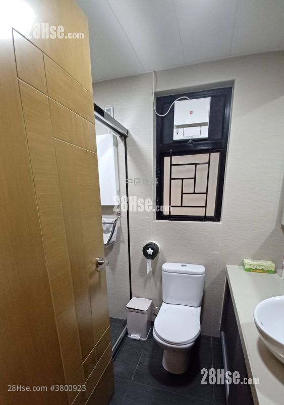 Mount Haven Sell 3 Bedrooms , 2 Bathrooms 755 ft²