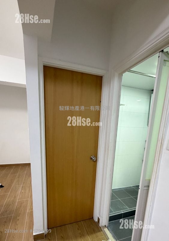 Kimlai Court Rental 2 Bedrooms , 1 Bathroom 445 ft²