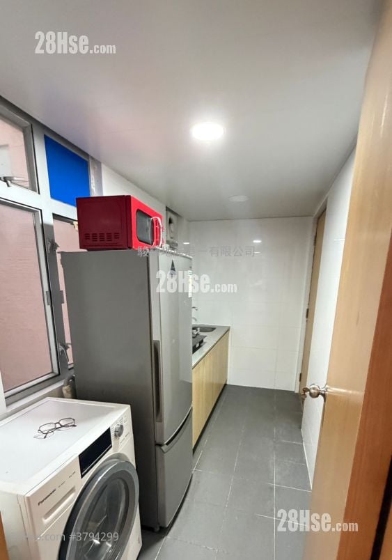 Kimlai Court Rental 2 Bedrooms , 1 Bathroom 445 ft²