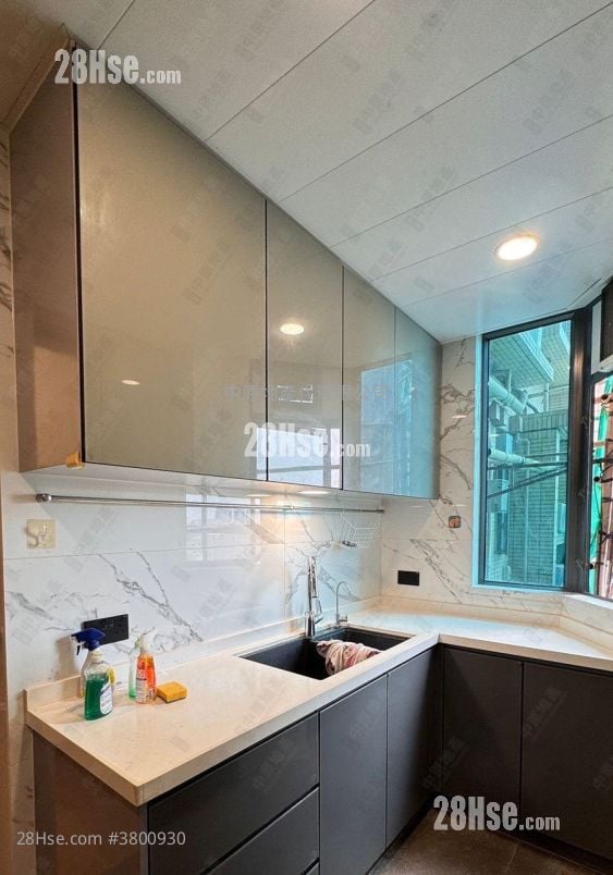 Yoho Midtown 售盘 4 房 , 3 浴室 948 平方尺