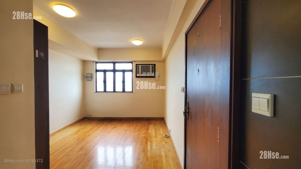 Kwan Yick Building Phase 3 Sell 2 Bedrooms , 1 Bathroom 393 ft²