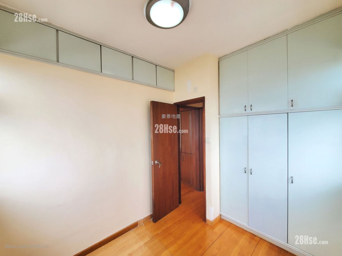 Kwan Yick Building Phase 3 Sell 2 Bedrooms , 1 Bathroom 393 ft²