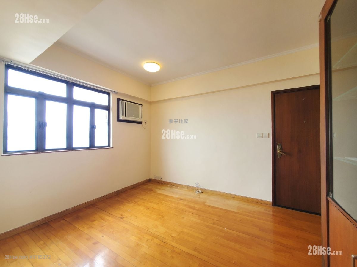 Kwan Yick Building Phase 3 Sell 2 Bedrooms , 1 Bathroom 393 ft²