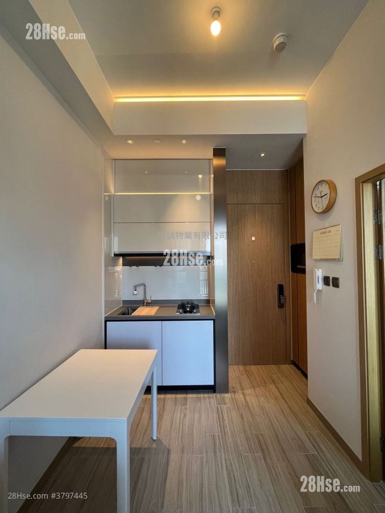 The Vantage Sell 1 Bedroom , 1 Bathroom 276 ft²