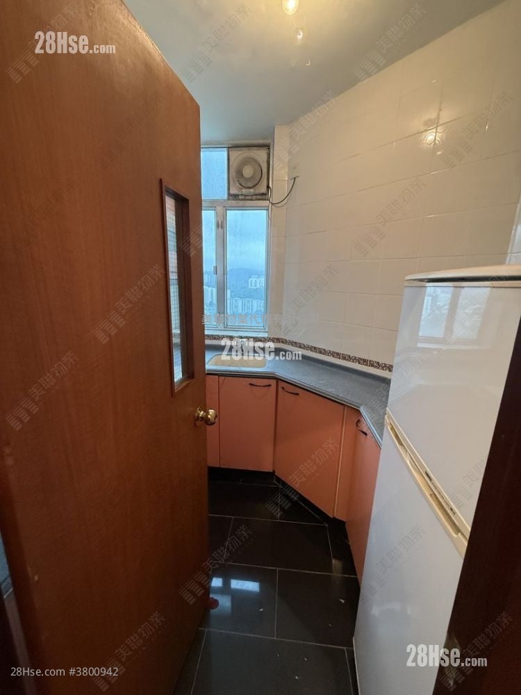 愉景新城 售盘 2 房 493 平方尺