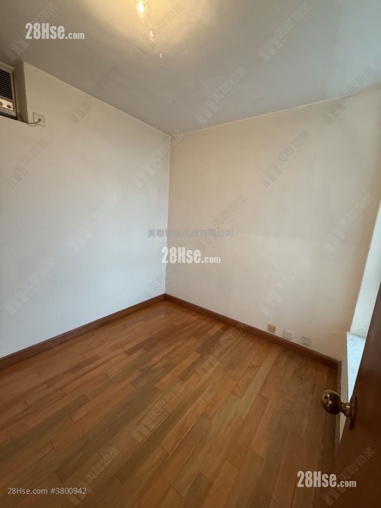 愉景新城 售盘 2 房 493 平方尺