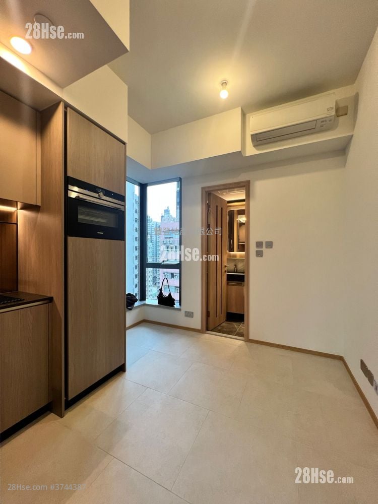 9 Eastern Street Rental 1 Bedroom , 1 Bathroom 249 ft²