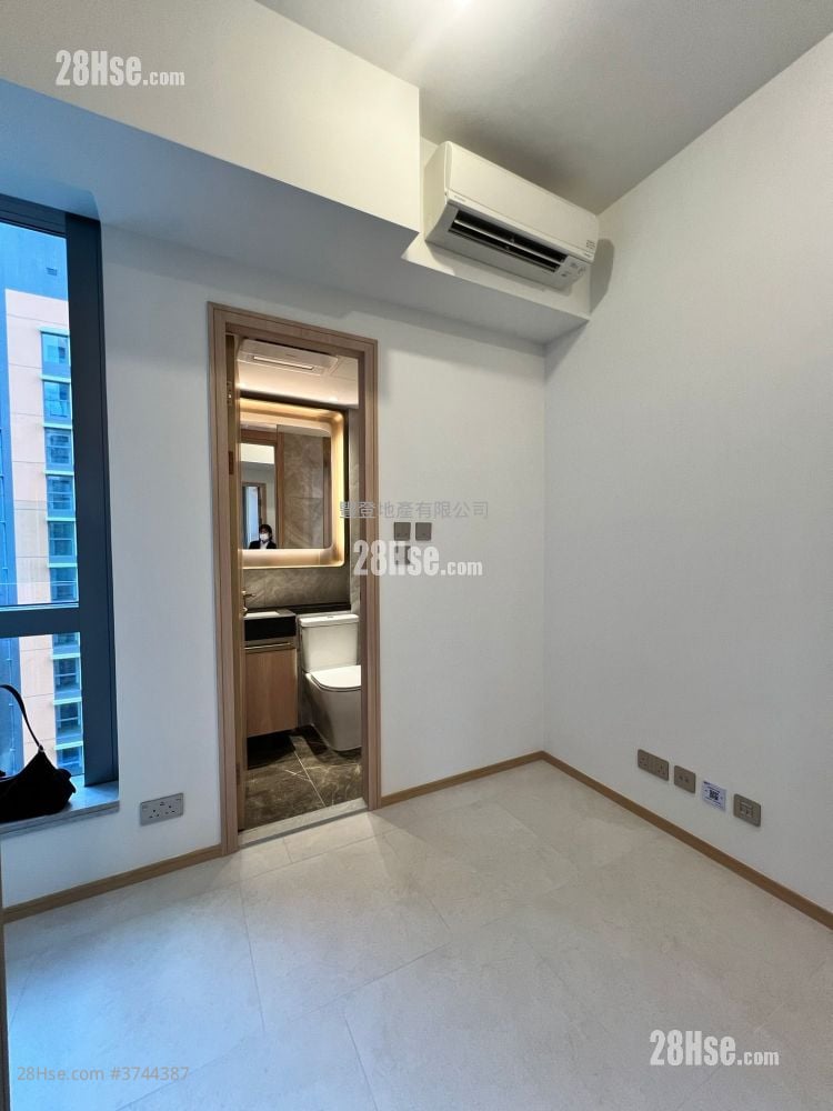 9 Eastern Street Rental 1 Bedroom , 1 Bathroom 249 ft²