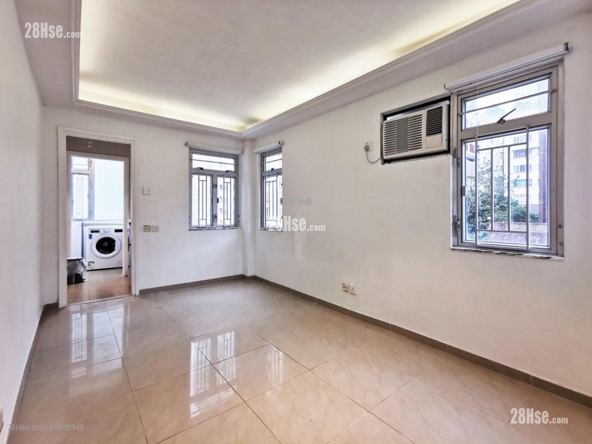 万俊花园 售盘 203 平方尺