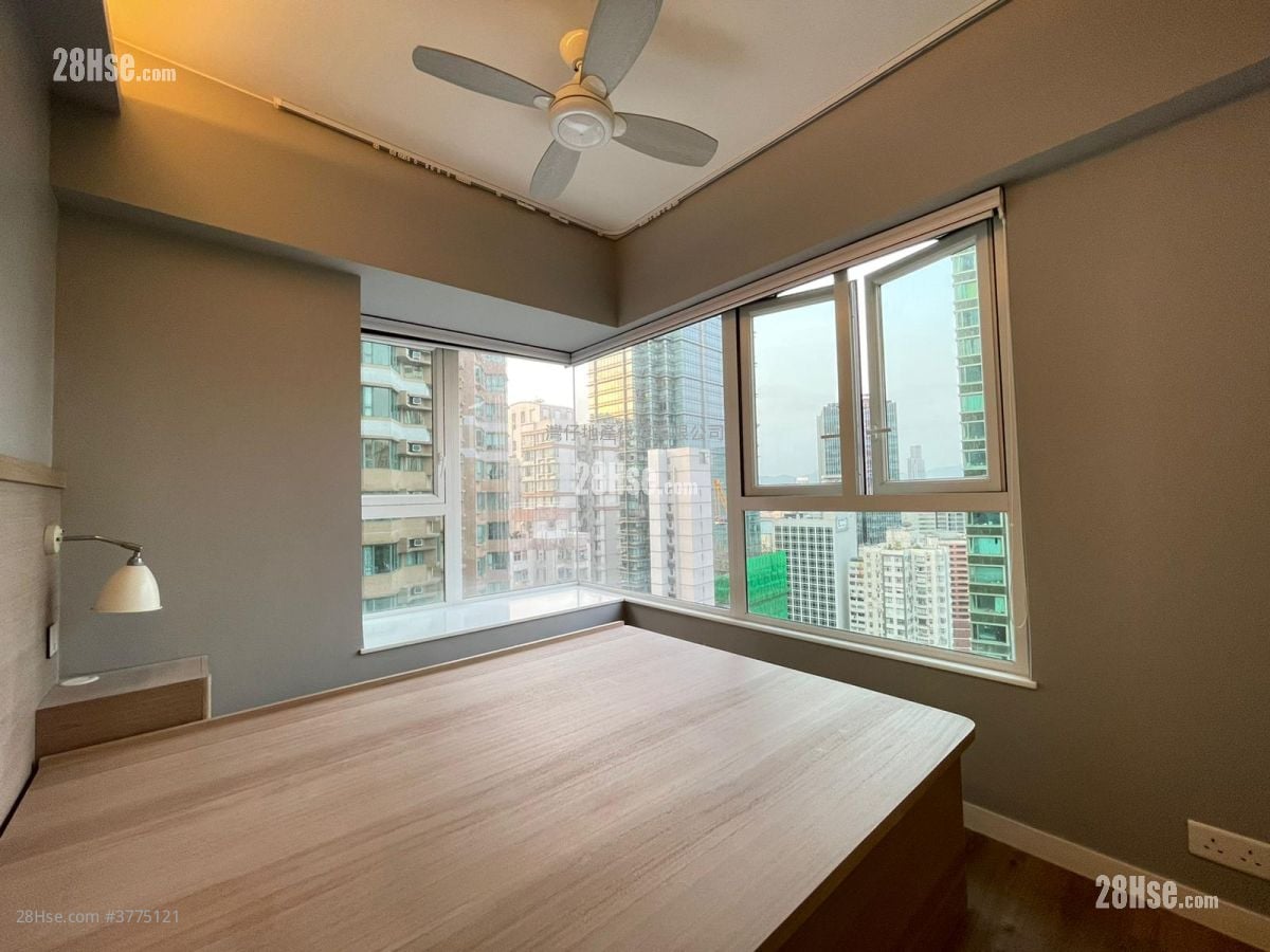 Royal Court Sell 2 Bedrooms , 2 Bathrooms 636 ft²