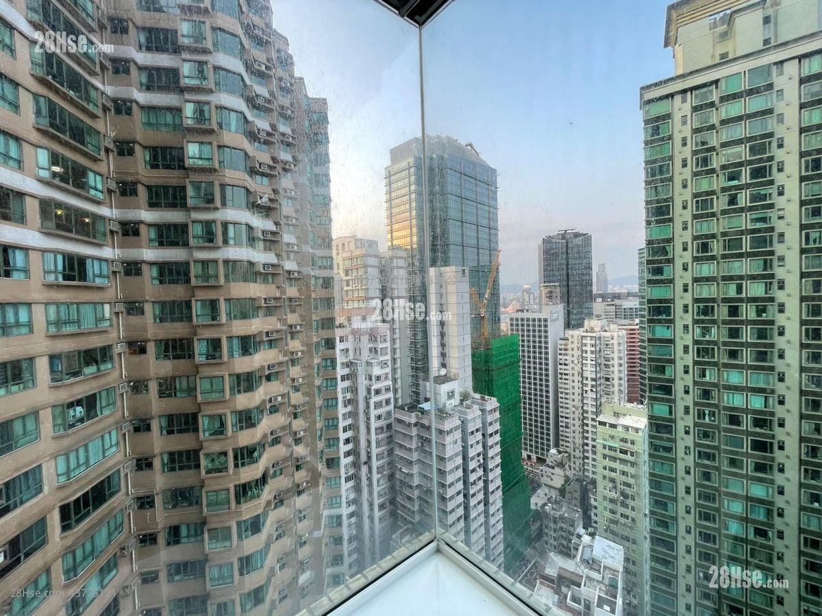 Royal Court Sell 2 Bedrooms , 2 Bathrooms 636 ft²