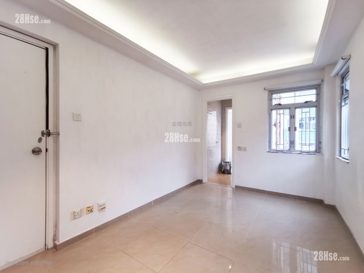 万俊花园 售盘 203 平方尺