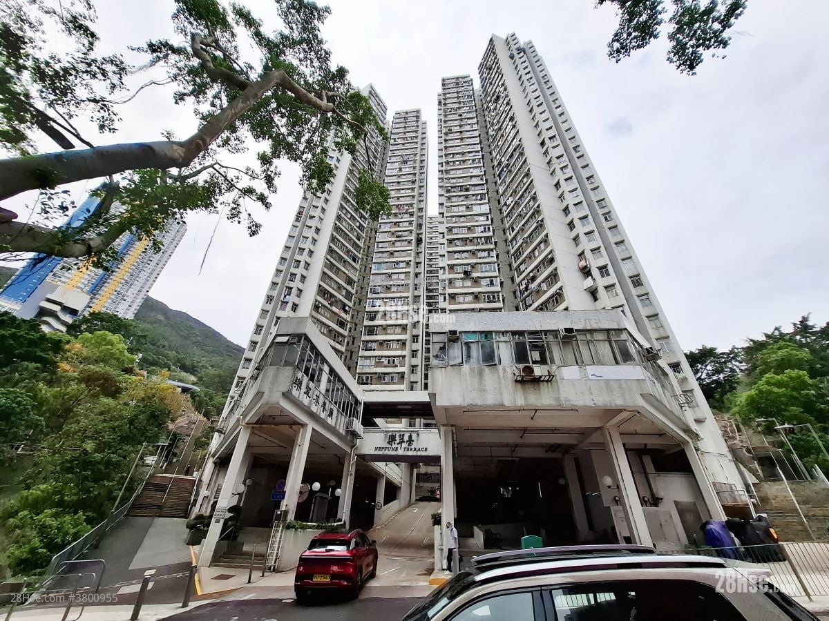 Neptune Terrace Sell 2 Bedrooms , 1 Bathroom 593 ft²