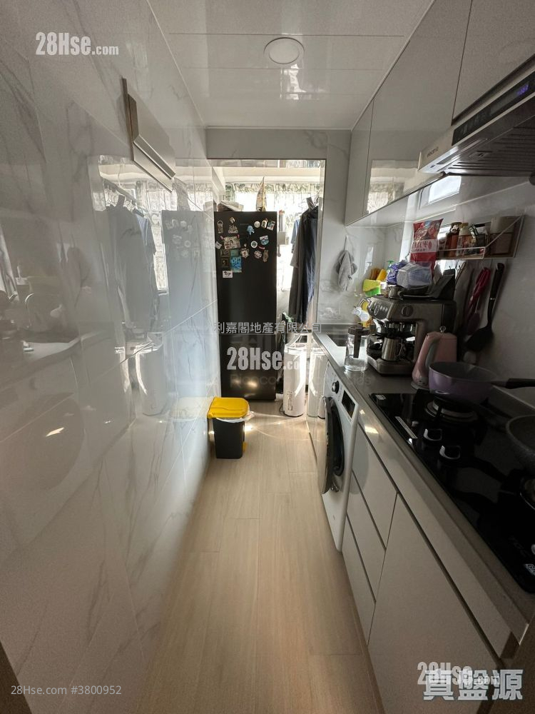 长华大厦 售盘 2 房 , 1 浴室 300 平方尺