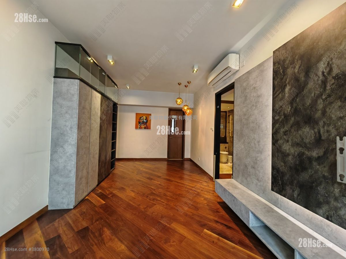 贤文礼士 售盘 2 房 883 平方尺