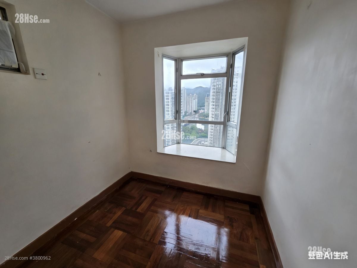 master room: Shatin Centre Rental 2 Bedrooms , 1 Bathroom 310 ft²
