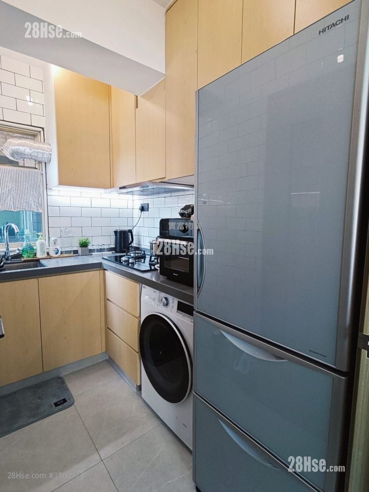 Riviera Lodge Sell 2 Bedrooms , 1 Bathroom 377 ft²