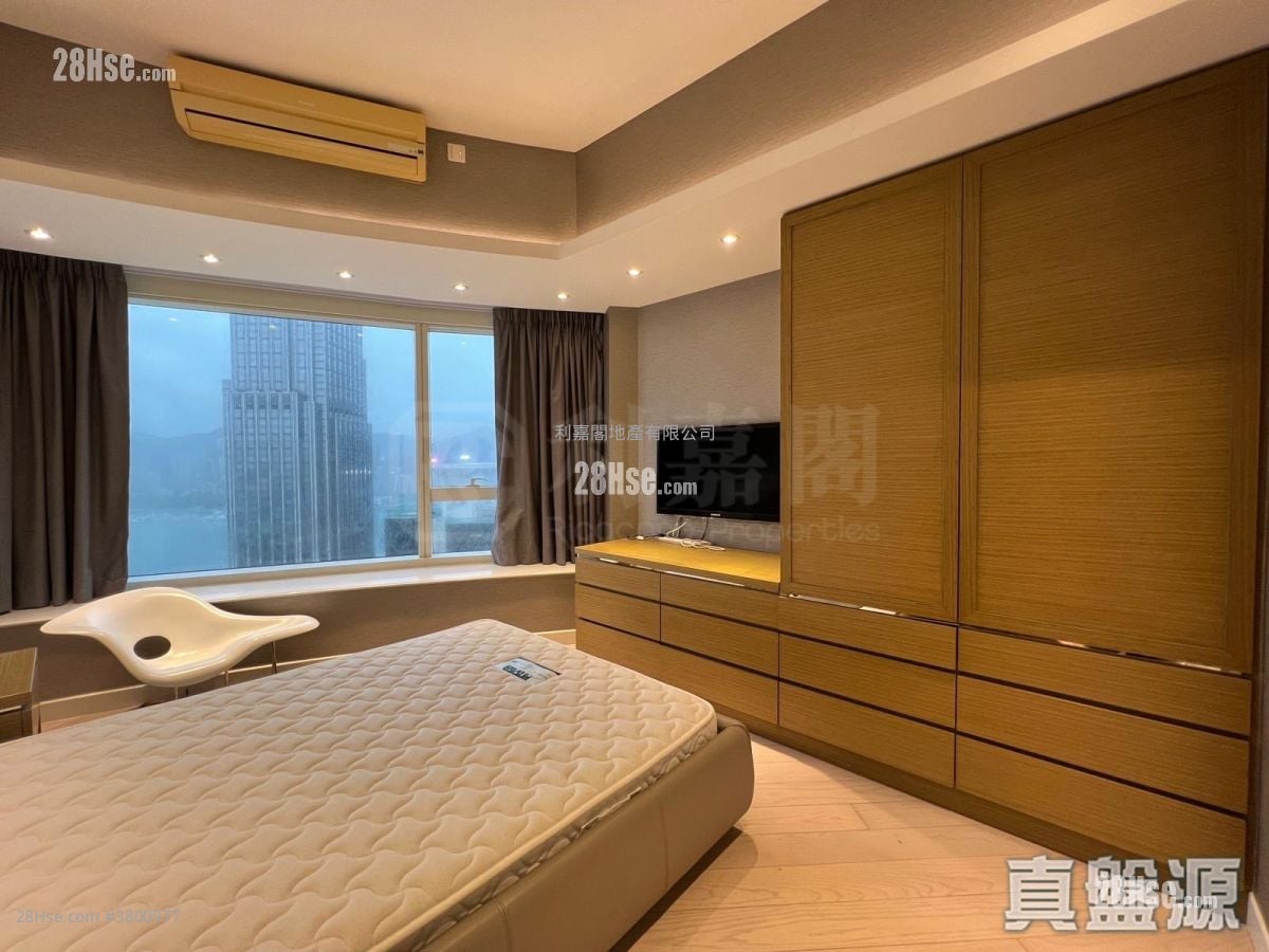 The Masterpiece Rental 1,466 ft²