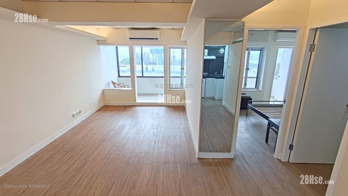 Tak Fung Building Rental 2 Bedrooms , 1 Bathroom 550 ft²