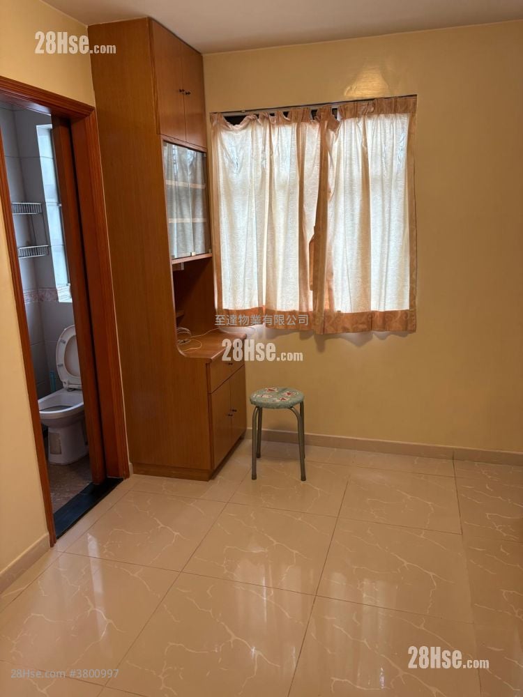 Village Rental 2 Bedrooms , 2 Bathrooms 700 ft²