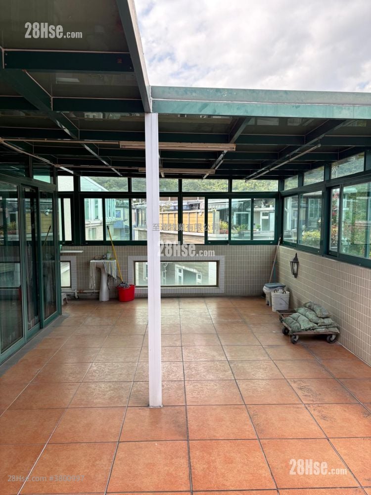 Village Rental 2 Bedrooms , 2 Bathrooms 700 ft²