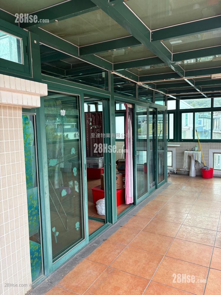 Village Rental 2 Bedrooms , 2 Bathrooms 700 ft²