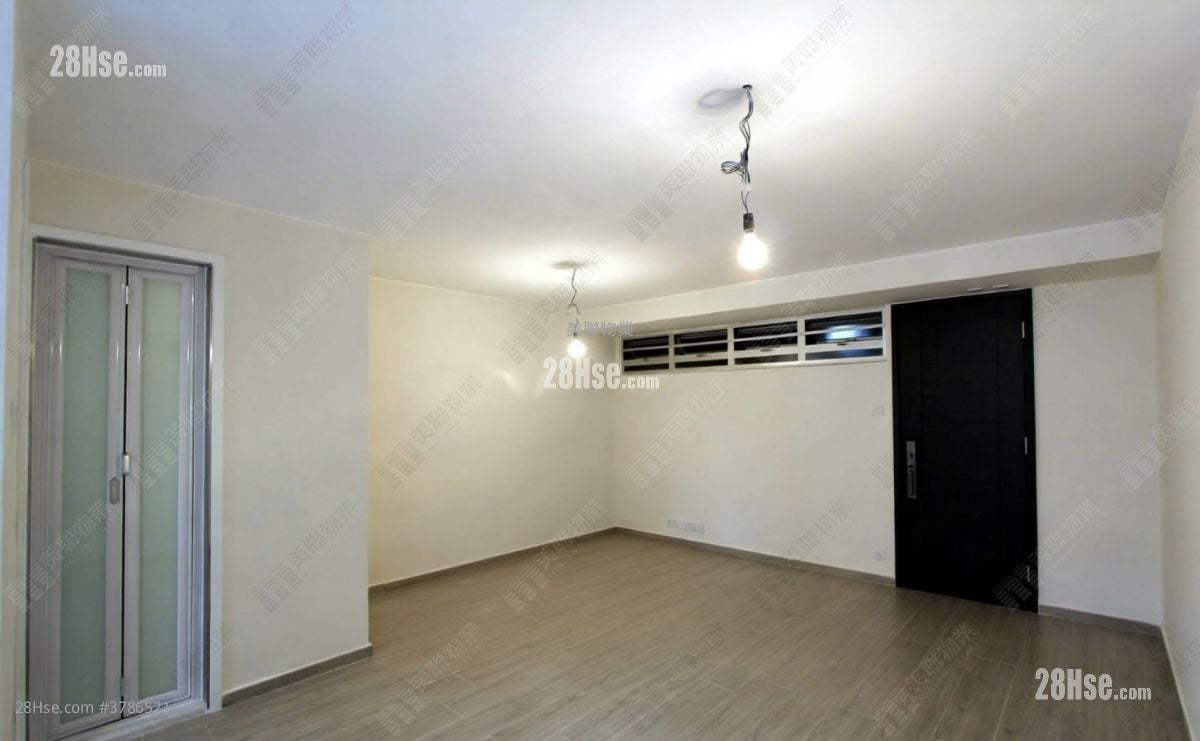 Cheung Fat Estate Sell 2 Bathrooms 355 ft²