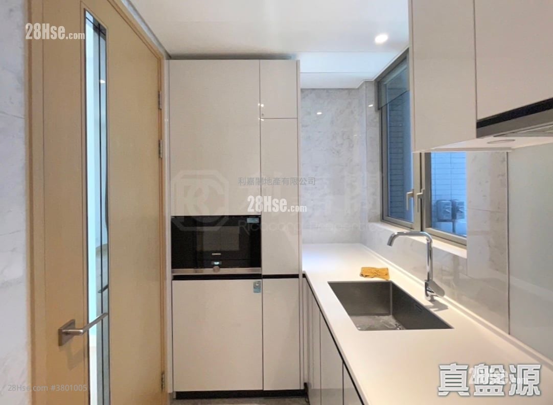 Marini 售盘 3 房 , 2 浴室 770 平方尺