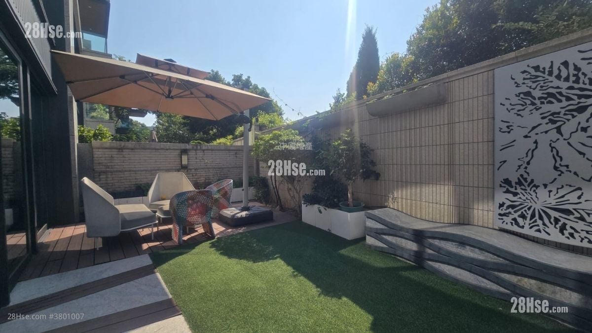 St.moritz Rental 1,704 ft²