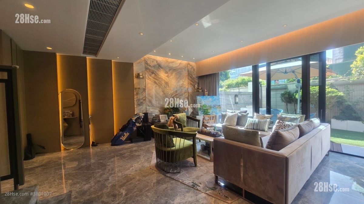 St.moritz Rental 1,704 ft²