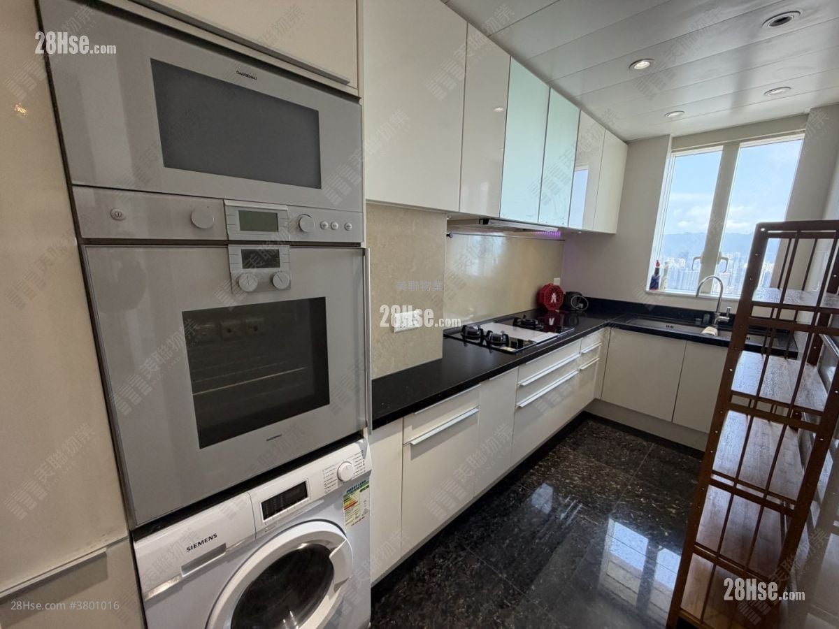 kitchen: The Masterpiece Rental 2 Bedrooms , 3 Bathrooms 1,133 ft²